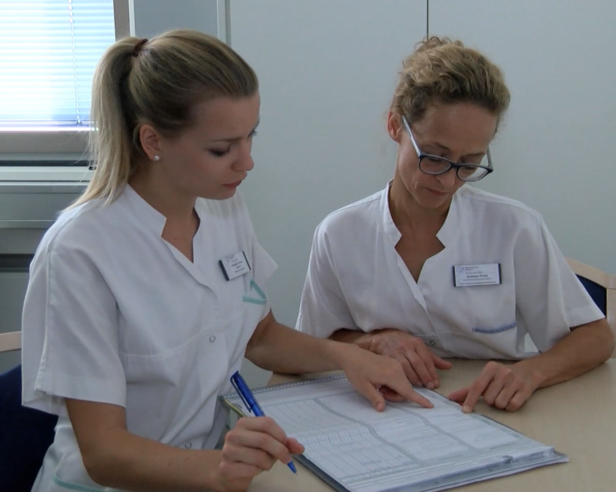 Pflege Und Gesundheit (dual) An Der Fliedner Fachhochschule Düsseldorf ...