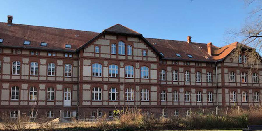 Gebäude der Hochschule