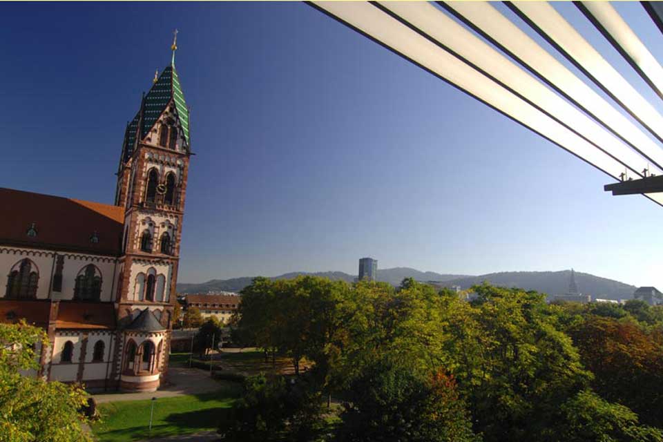 Blick auf Stühlinger Kirche